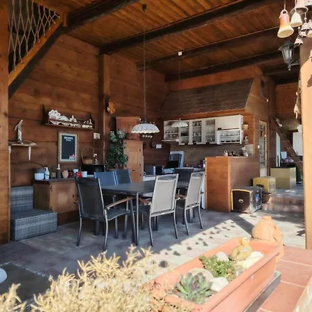 Podkrovni Wellness Blizko Centra *