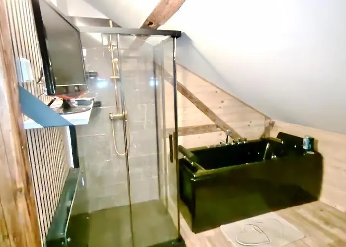 Podkrovni Wellness Blizko Centra Lejlighed *